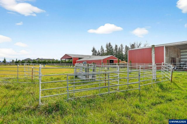 10093 Wiseacre Ln NE, Aurora, OR 97002