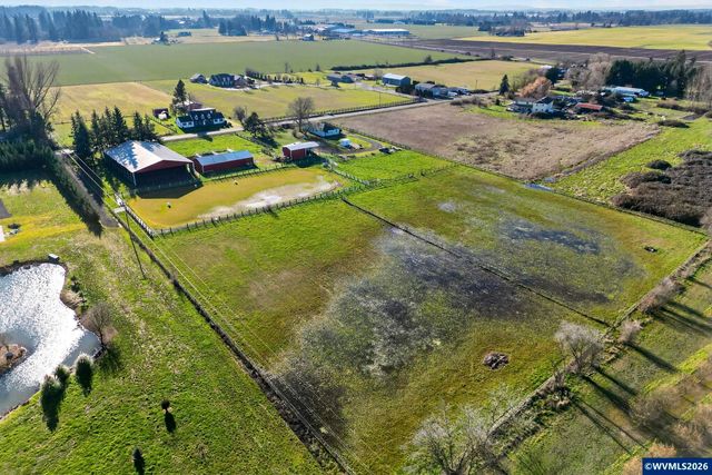 10093 Wiseacre Ln NE, Aurora, OR 97002