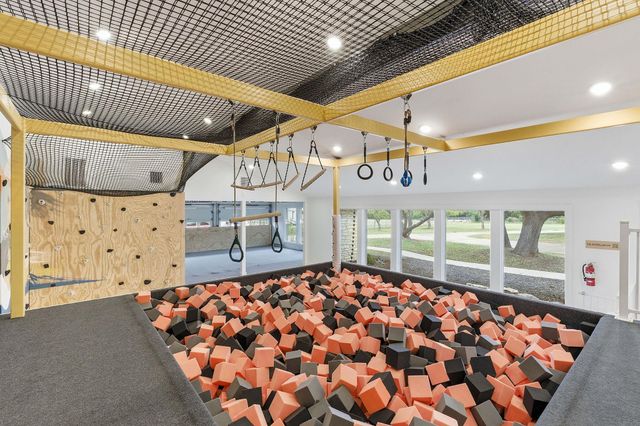 13617 Fitzhugh RD, Austin, TX 78736