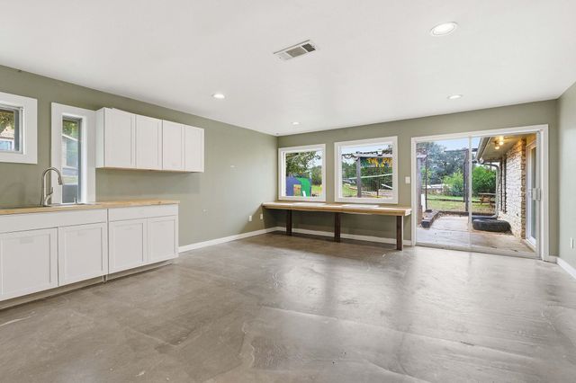 13617 Fitzhugh RD, Austin, TX 78736