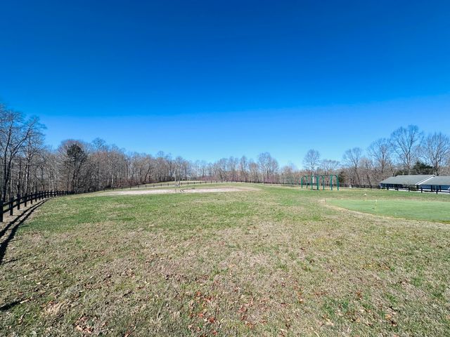 105 & 107 Cascade Circle, Russell Springs, KY 42642