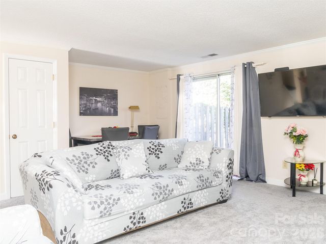 9718 Old Gate Drive, Matthews, NC 28105