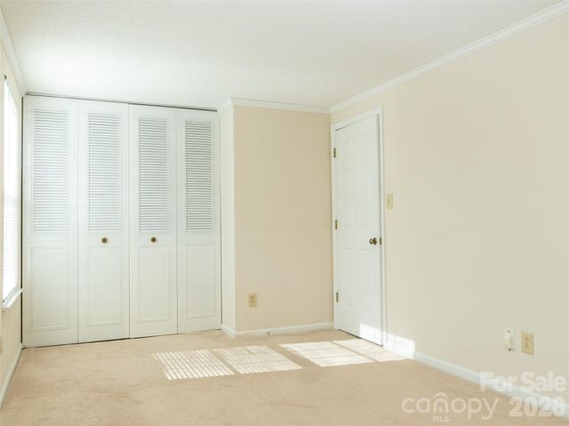 9718 Old Gate Drive, Matthews, NC 28105