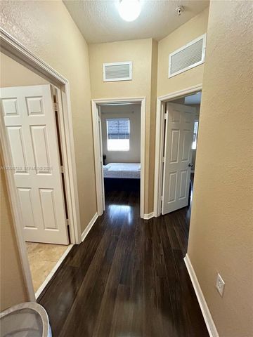 10870 NW 88th Ter 225, Doral, FL 33178