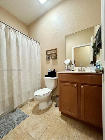 10870 NW 88th Ter 225, Doral, FL 33178