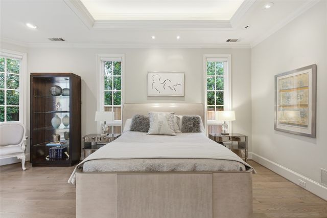 6230 Woodland Drive, Dallas, TX 75225