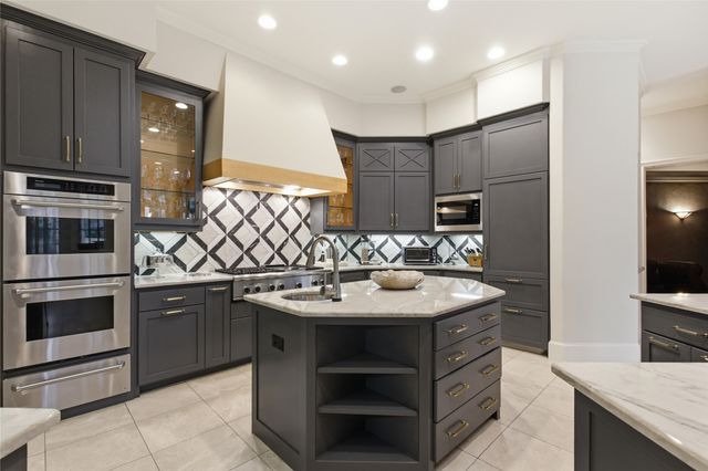 6230 Woodland Drive, Dallas, TX 75225