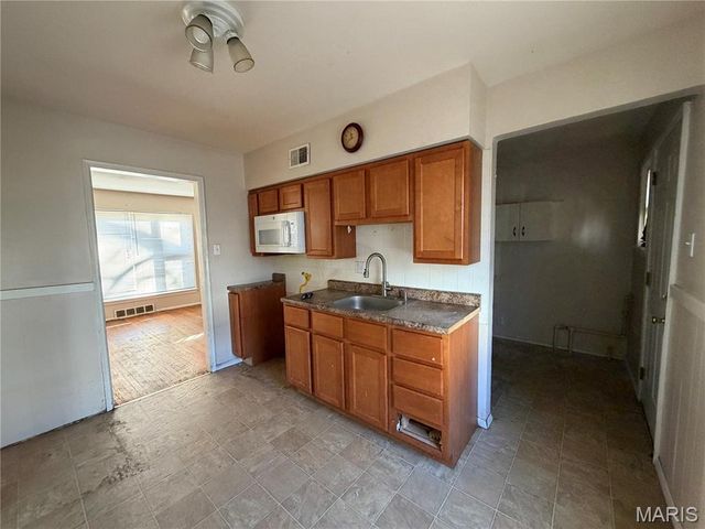 205 N Lafayette Street N, Florissant, MO 63031