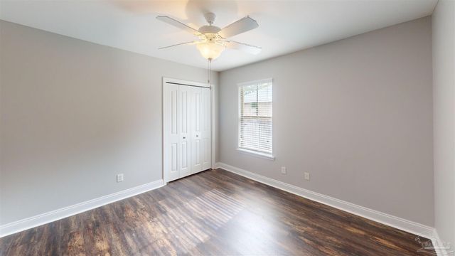 7445 Brevard St, Navarre, FL 32566