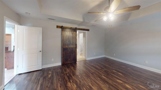 7445 Brevard St, Navarre, FL 32566