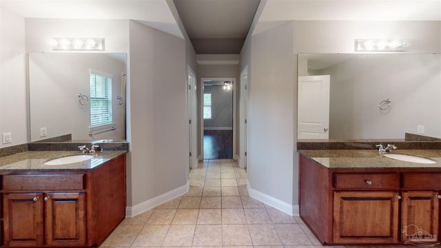 7445 Brevard St, Navarre, FL 32566