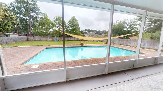 7445 Brevard St, Navarre, FL 32566