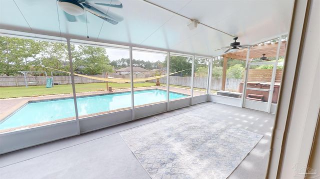 7445 Brevard St, Navarre, FL 32566