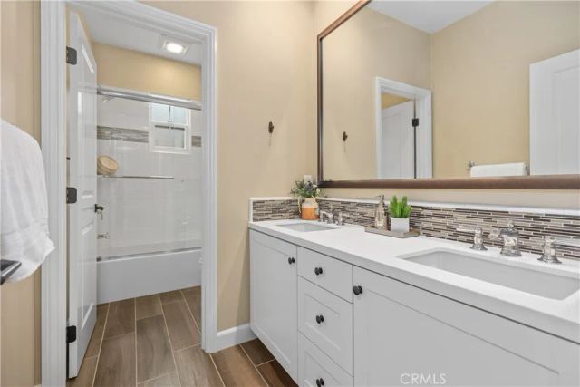 105 Yuba, Irvine, CA 92620