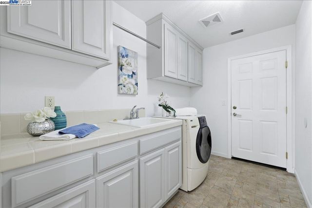 2455 Covelite Way, Antioch, CA 94531