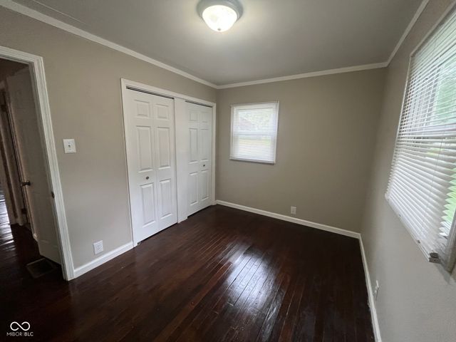 2326 Kessler Boulevard N, Indianapolis, IN 46222