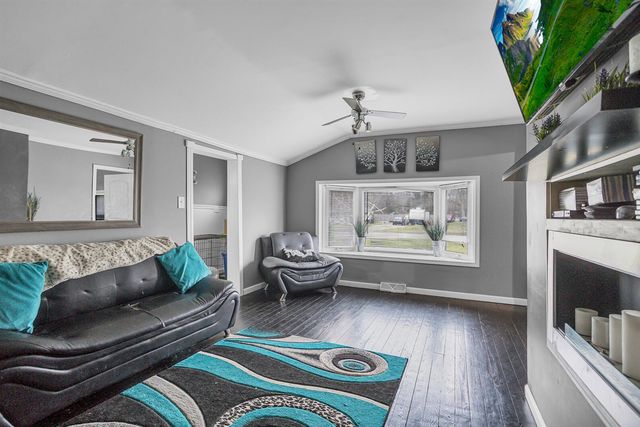 423 Grand Street, Michigan Center, MI 49254