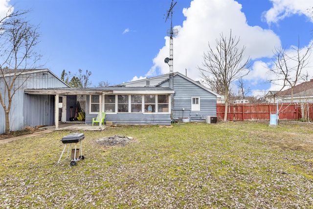 423 Grand Street, Michigan Center, MI 49254