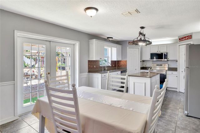 7642 PARK HILL AVENUE, Leesburg, FL 34748