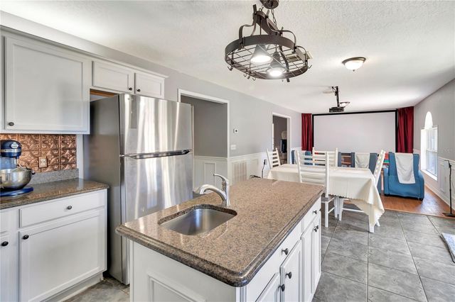 7642 PARK HILL AVENUE, Leesburg, FL 34748