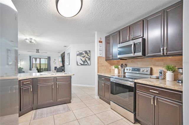 1763 WATERSIDE OAKS DRIVE, Orange City, FL 32763