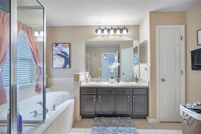 1763 WATERSIDE OAKS DRIVE, Orange City, FL 32763