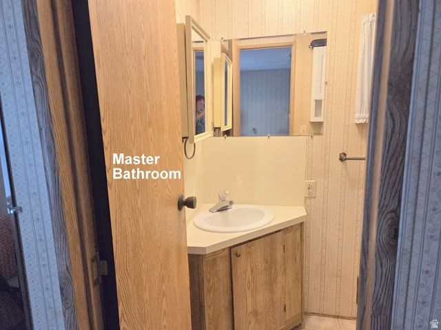 80 400 N. 500, Moab, UT 84532