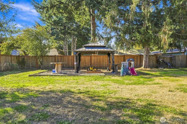 17635 SE 267th Place, Covington, WA 98042