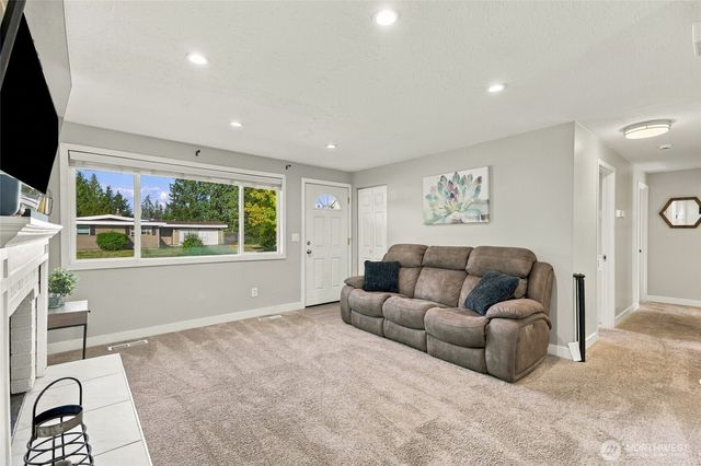 17635 SE 267th Place, Covington, WA 98042