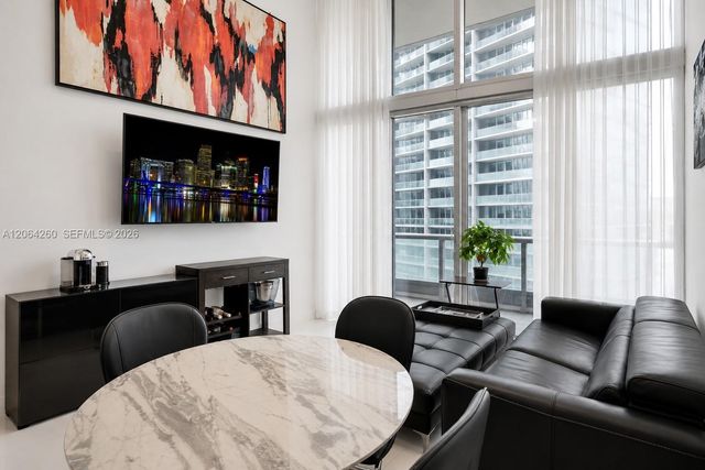 475 Brickell Avenue 2813, Miami, FL 33131