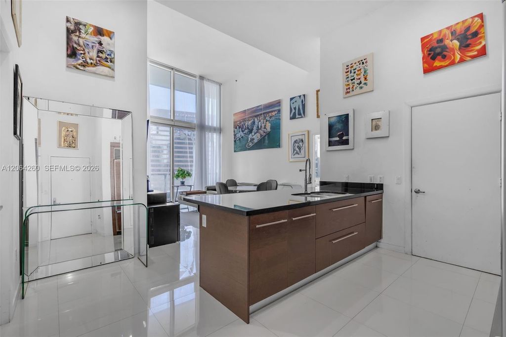 475 Brickell Avenue 2813, Miami, FL 33131