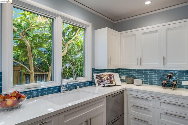 265 Purdue Ave, Kensington, CA 94708