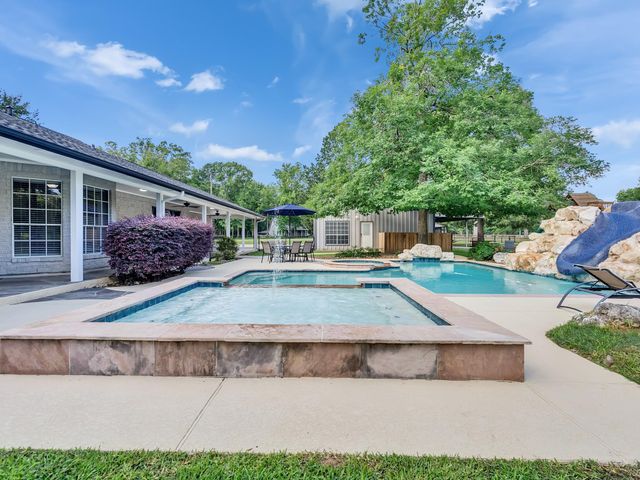 9644 Fosters Bend, Cleveland, TX 77328