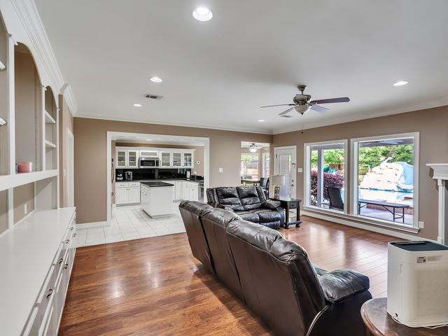 9644 Fosters Bend, Cleveland, TX 77328