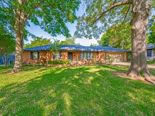 10715 Royal Springs Drive, Dallas, TX 75229