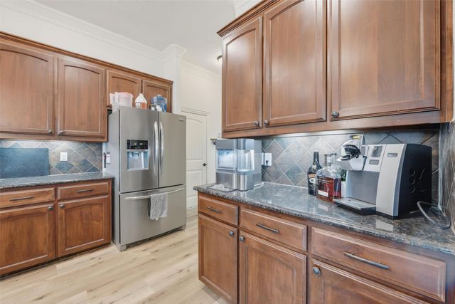 325 Montana Court, New Fairview, TX 76078