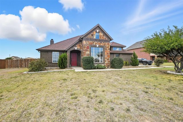 325 Montana Court, New Fairview, TX 76078