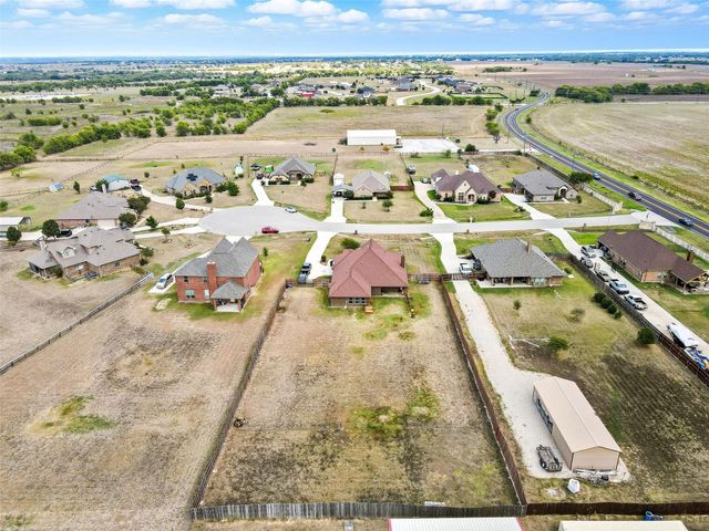 325 Montana Court, New Fairview, TX 76078