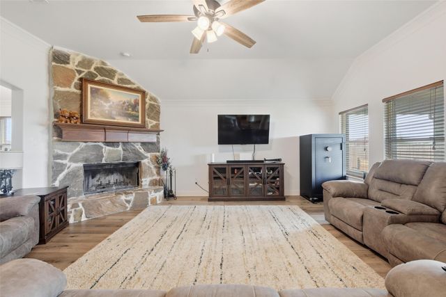 325 Montana Court, New Fairview, TX 76078