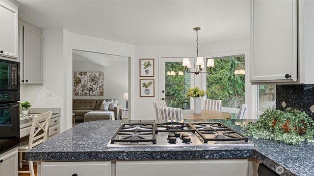 22113 NE 23rd Street, Sammamish, WA 98074