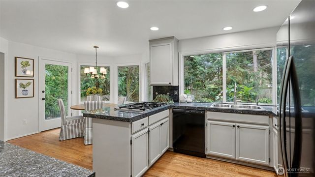 22113 NE 23rd Street, Sammamish, WA 98074