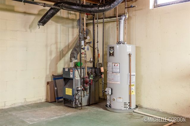 3880 N Big Spring Drive, Grandville, MI 49418