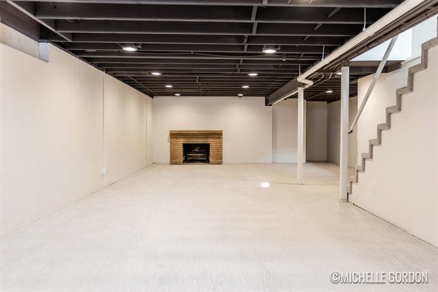 3880 N Big Spring Drive, Grandville, MI 49418