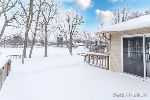 3880 N Big Spring Drive, Grandville, MI 49418