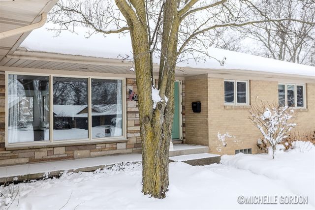 3880 N Big Spring Drive, Grandville, MI 49418