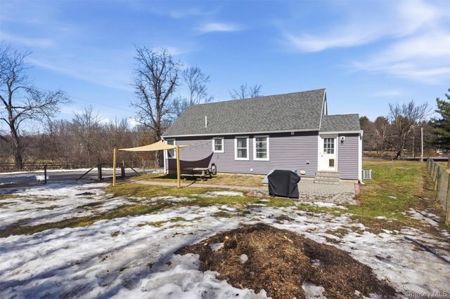 2151 State Route 52, Pine Bush, NY 12566