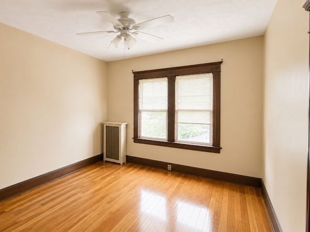 191 W 6th St 2, Lowell, MA 01850