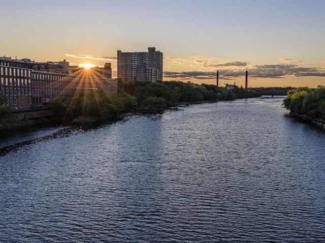 191 W 6th St 2, Lowell, MA 01850