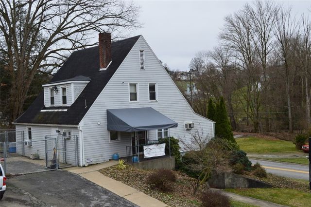 53 Oak Spring Road, South Strabane, PA 15301