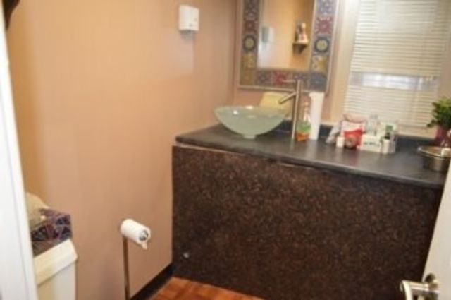 53 Oak Spring Road, South Strabane, PA 15301